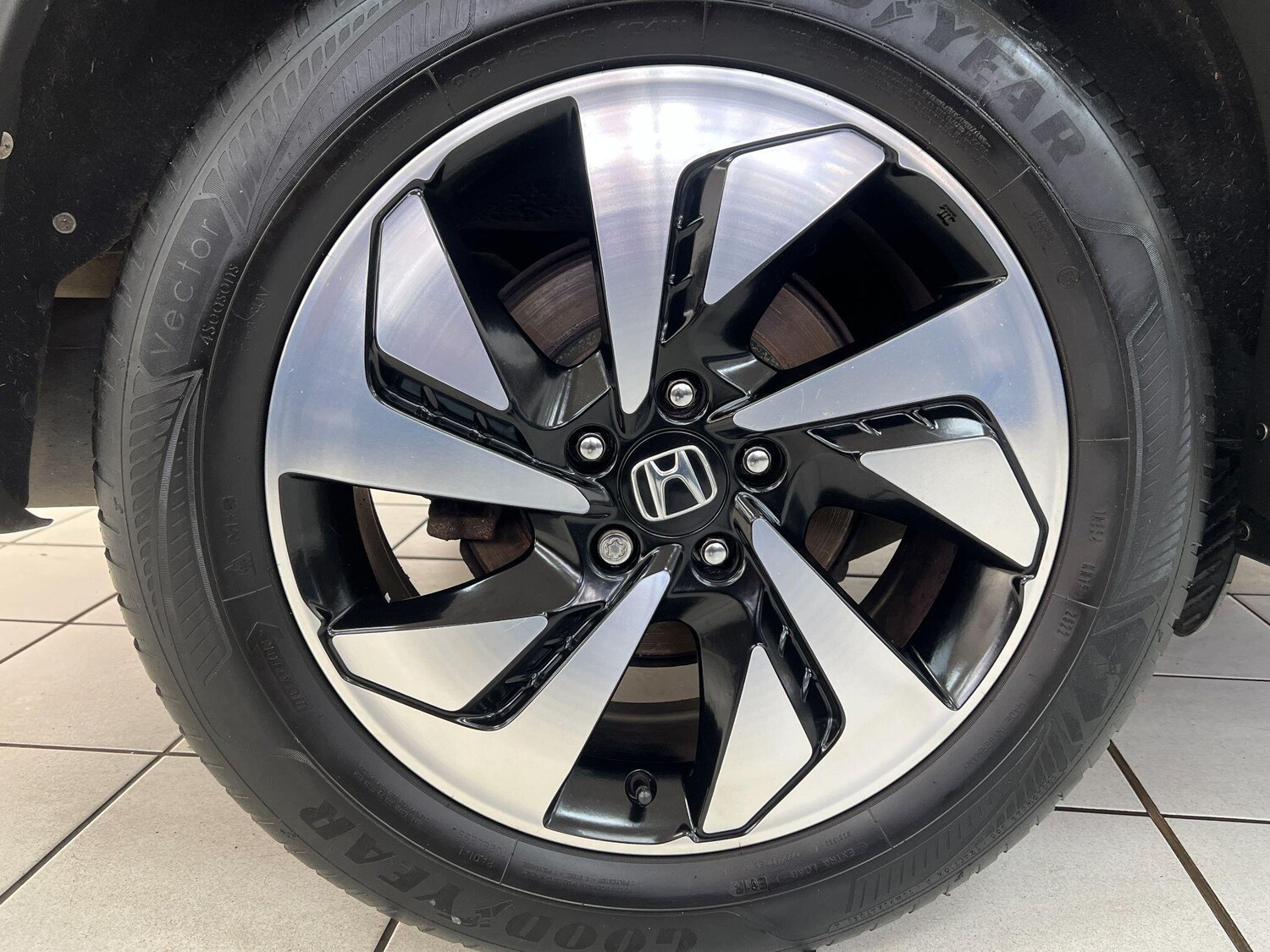 Used Honda CR-V 2017 for sale - 76899678: Photo 39