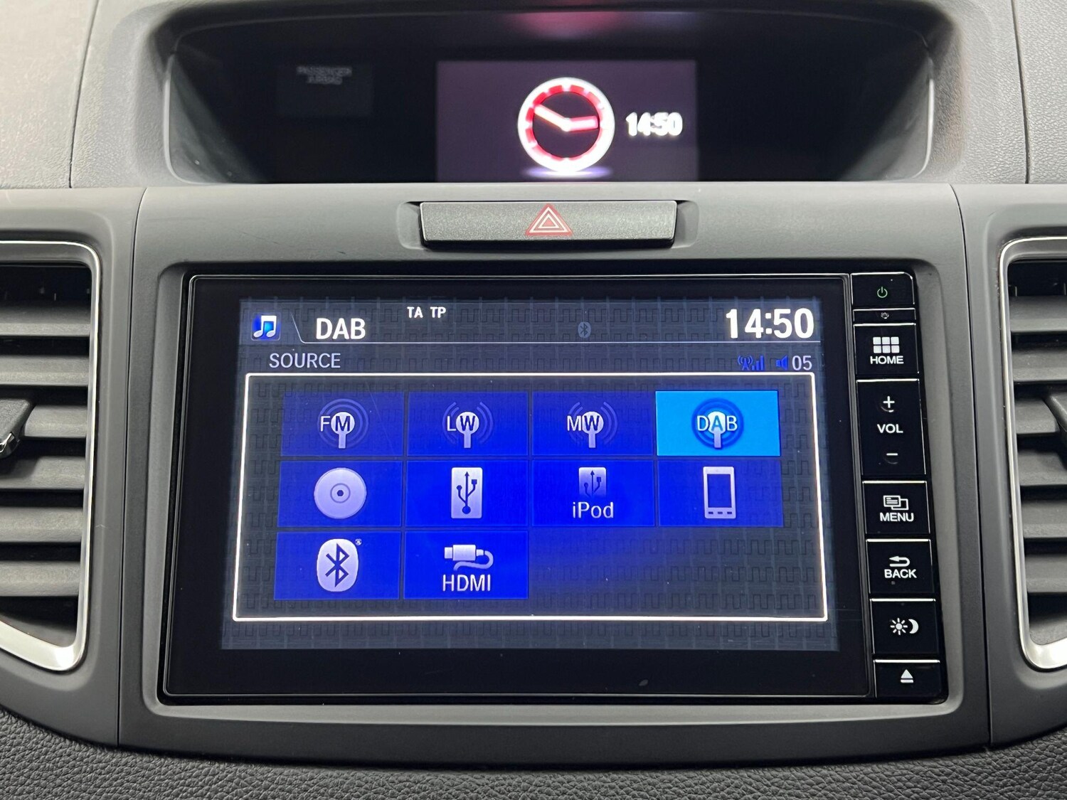 Used Honda CR-V 2017 for sale - 76899678: Photo 47