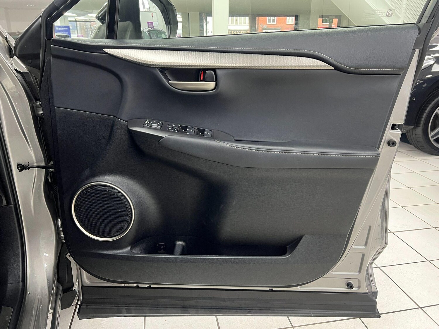 Used Lexus NX 2016 for sale - 76898288: Photo 40