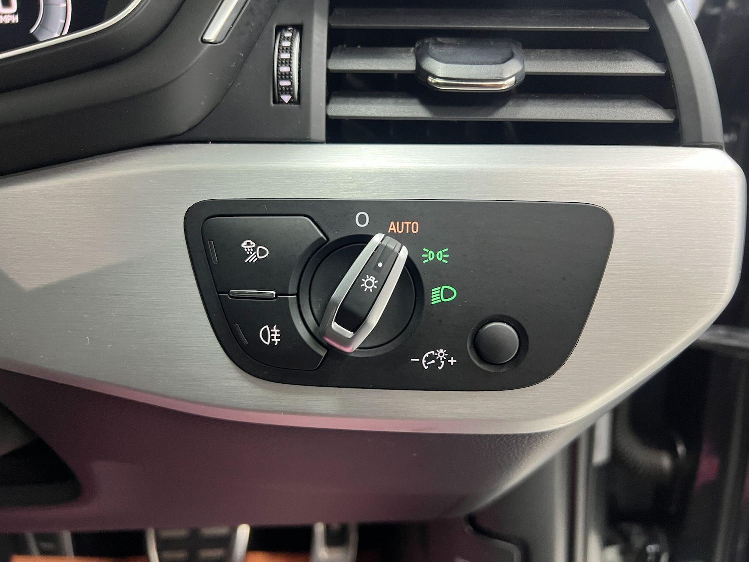 Used Audi A4 2020 for sale - 76898214: Photo 25