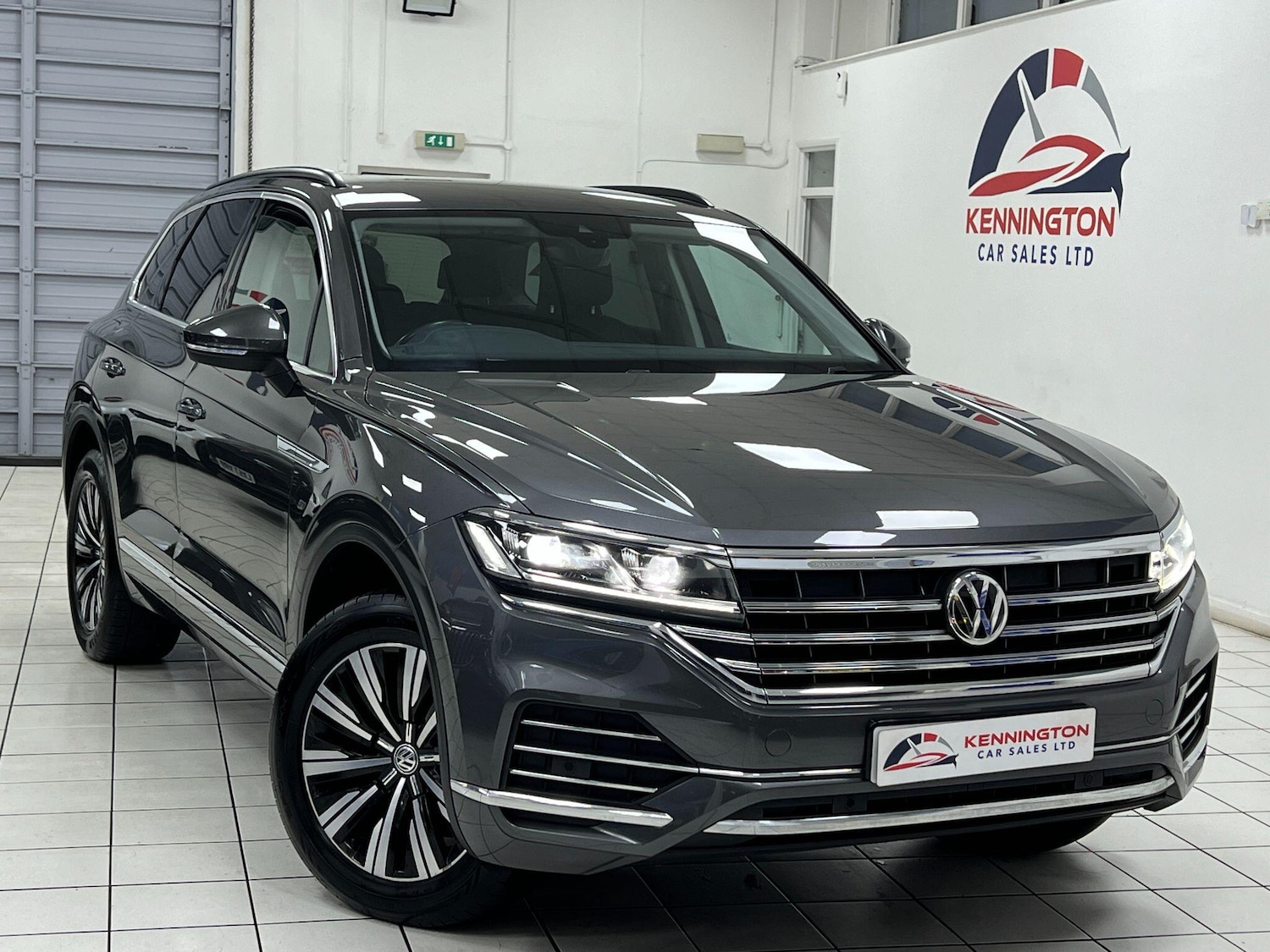 Used Volkswagen Touareg 2020 for sale - 76898293: Photo 1