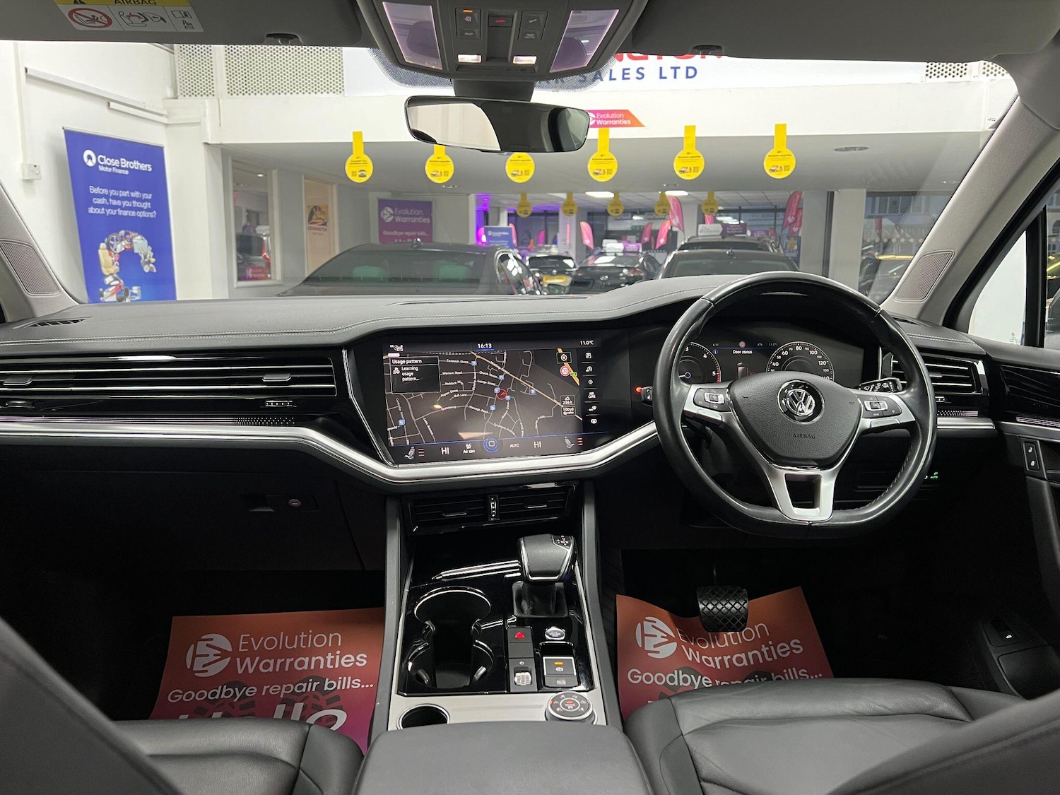 Used Volkswagen Touareg 2020 for sale - 76898293: Photo 2