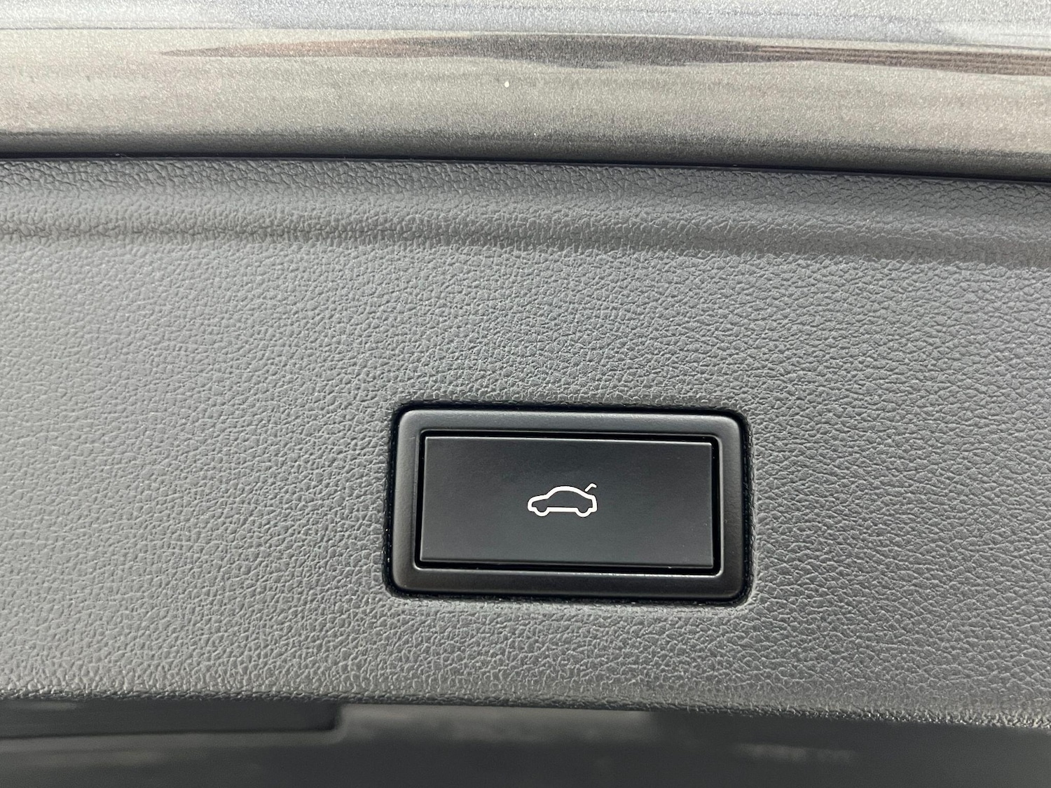 Used Volkswagen Touareg 2020 for sale - 76898293: Photo 21