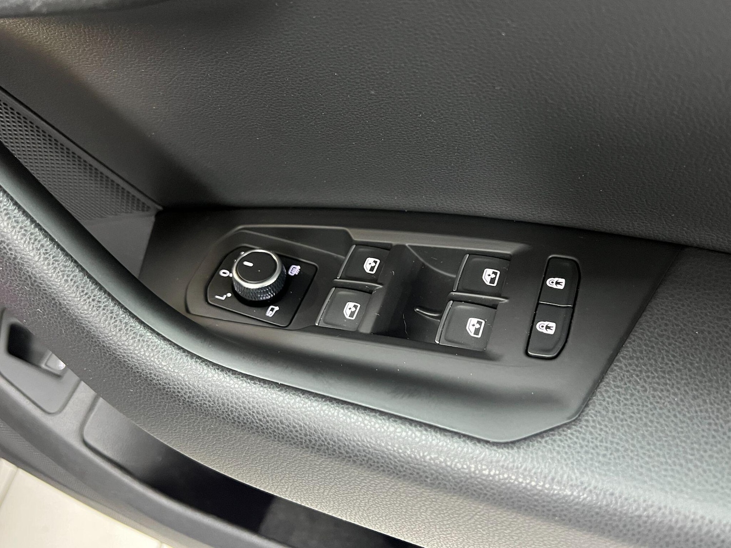 Used Volkswagen Touareg 2020 for sale - 76898293: Photo 22