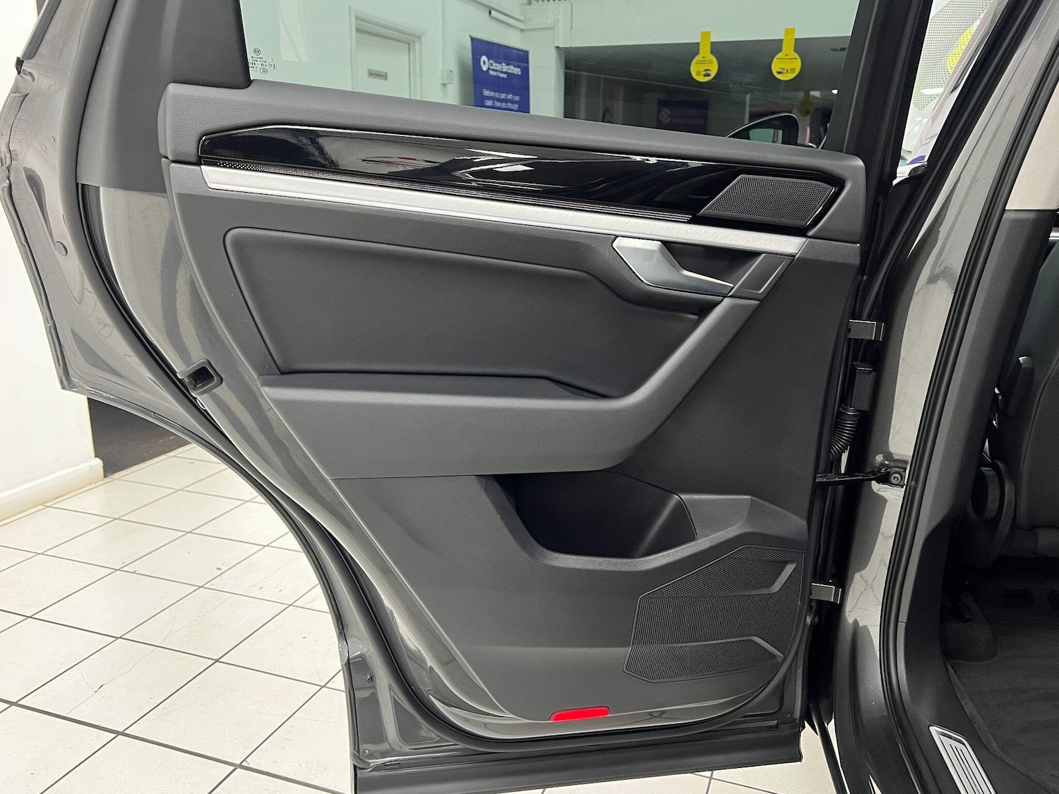 Used Volkswagen Touareg 2020 for sale - 76898293: Photo 34