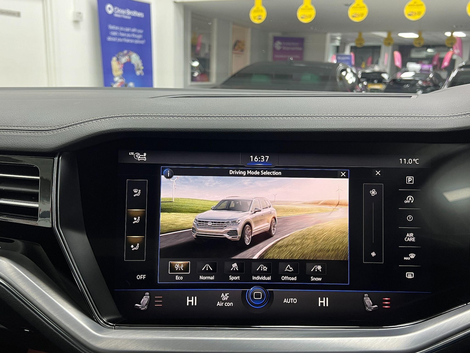 Used Volkswagen Touareg 2020 for sale - 76898293: Photo 84