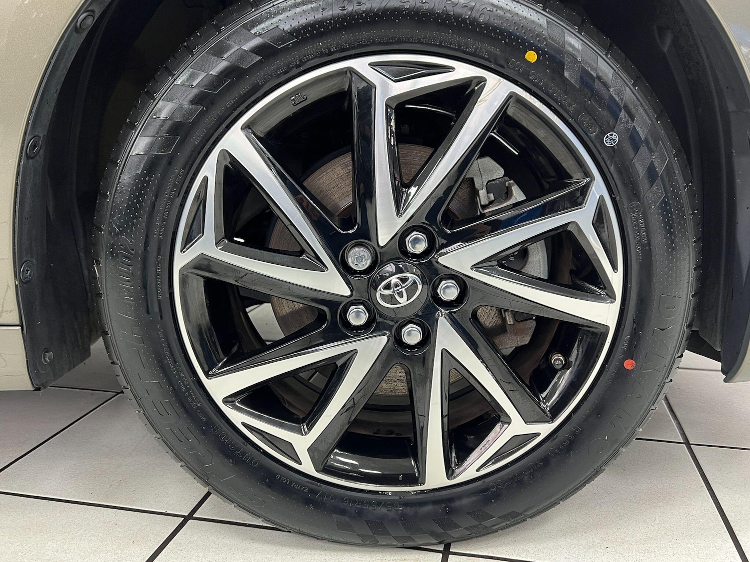 Used Toyota Yaris 2022 for sale - 77057450: Photo 40