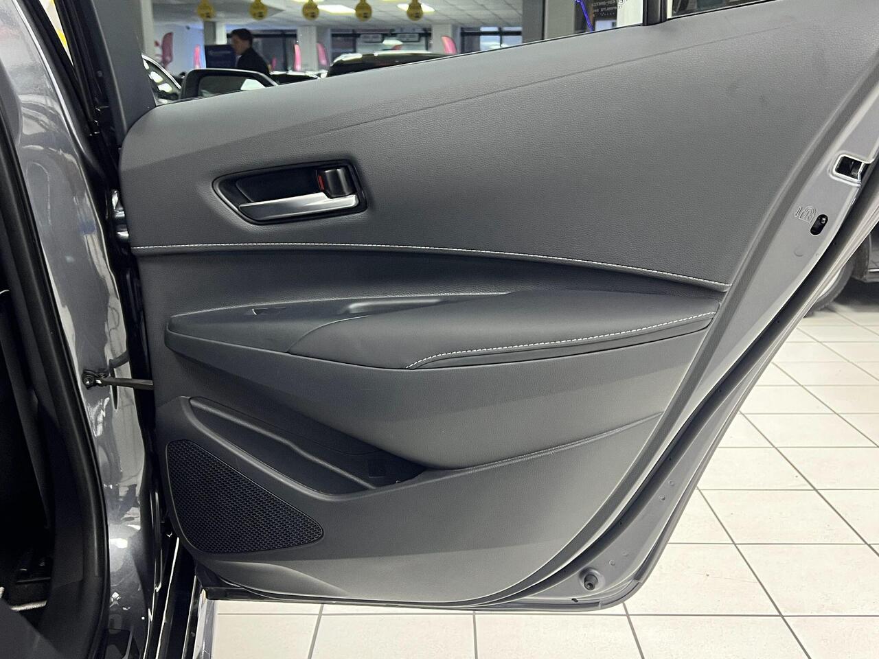 Used Toyota Corolla 2023 for sale - 77743896: Photo 32