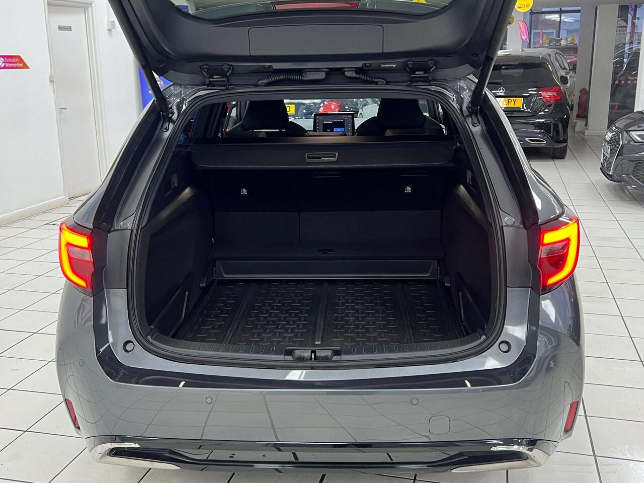 Used Toyota Corolla 2023 for sale - 77743896: Photo 95