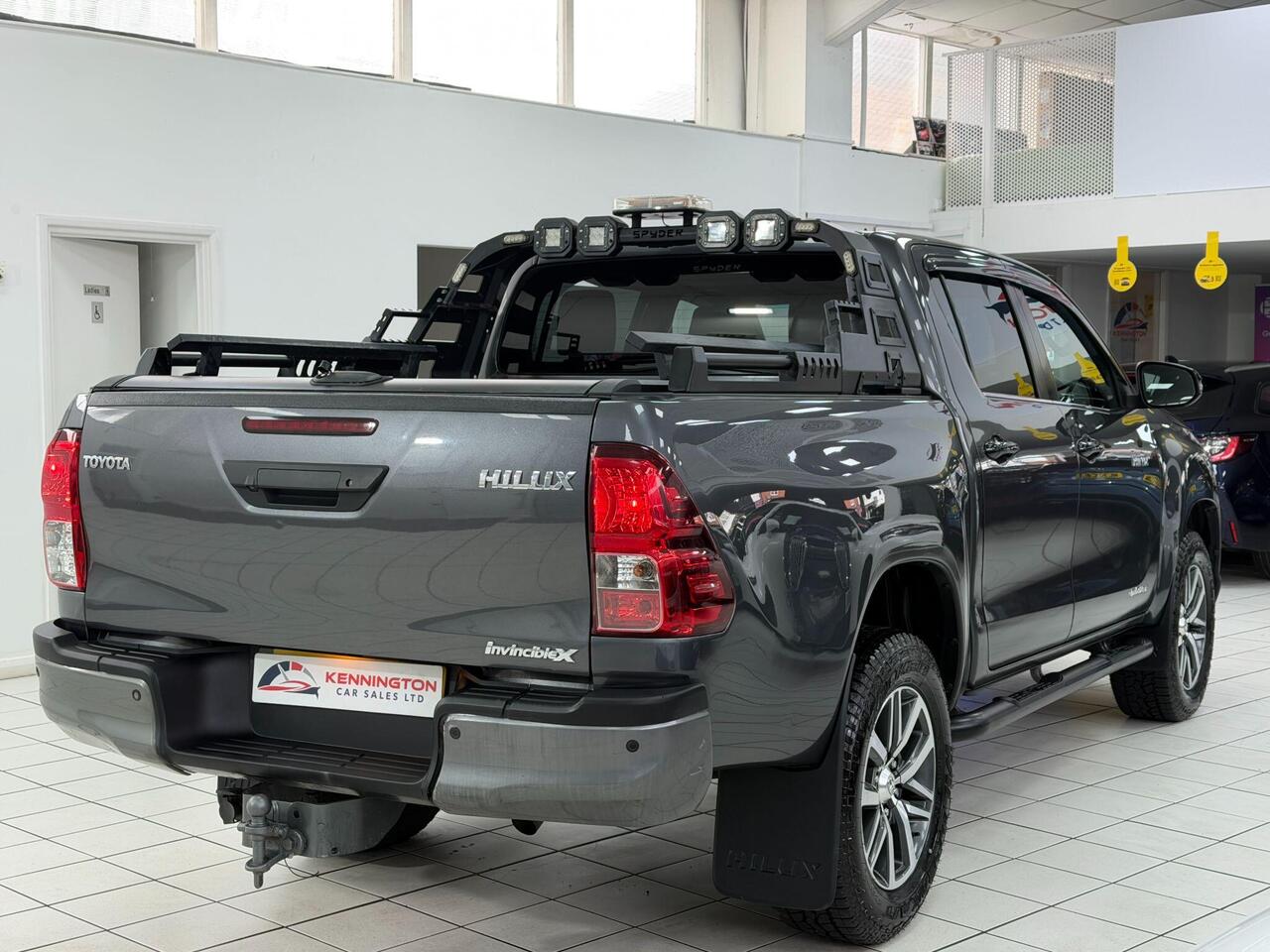 Used Toyota Hilux 2019 for sale - 77743898: Photo 18
