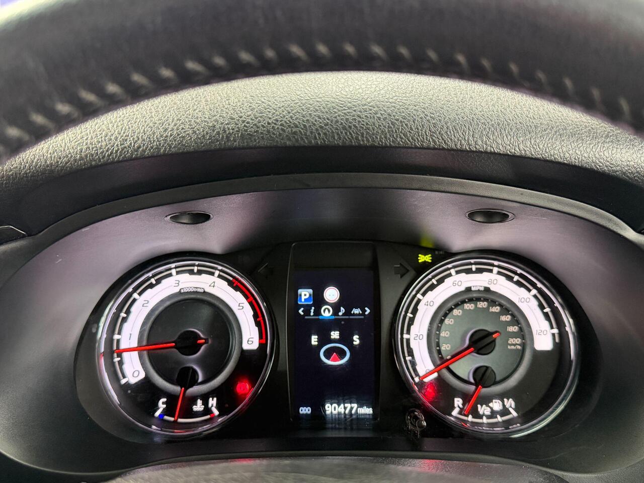 Used Toyota Hilux 2019 for sale - 77743898: Photo 35