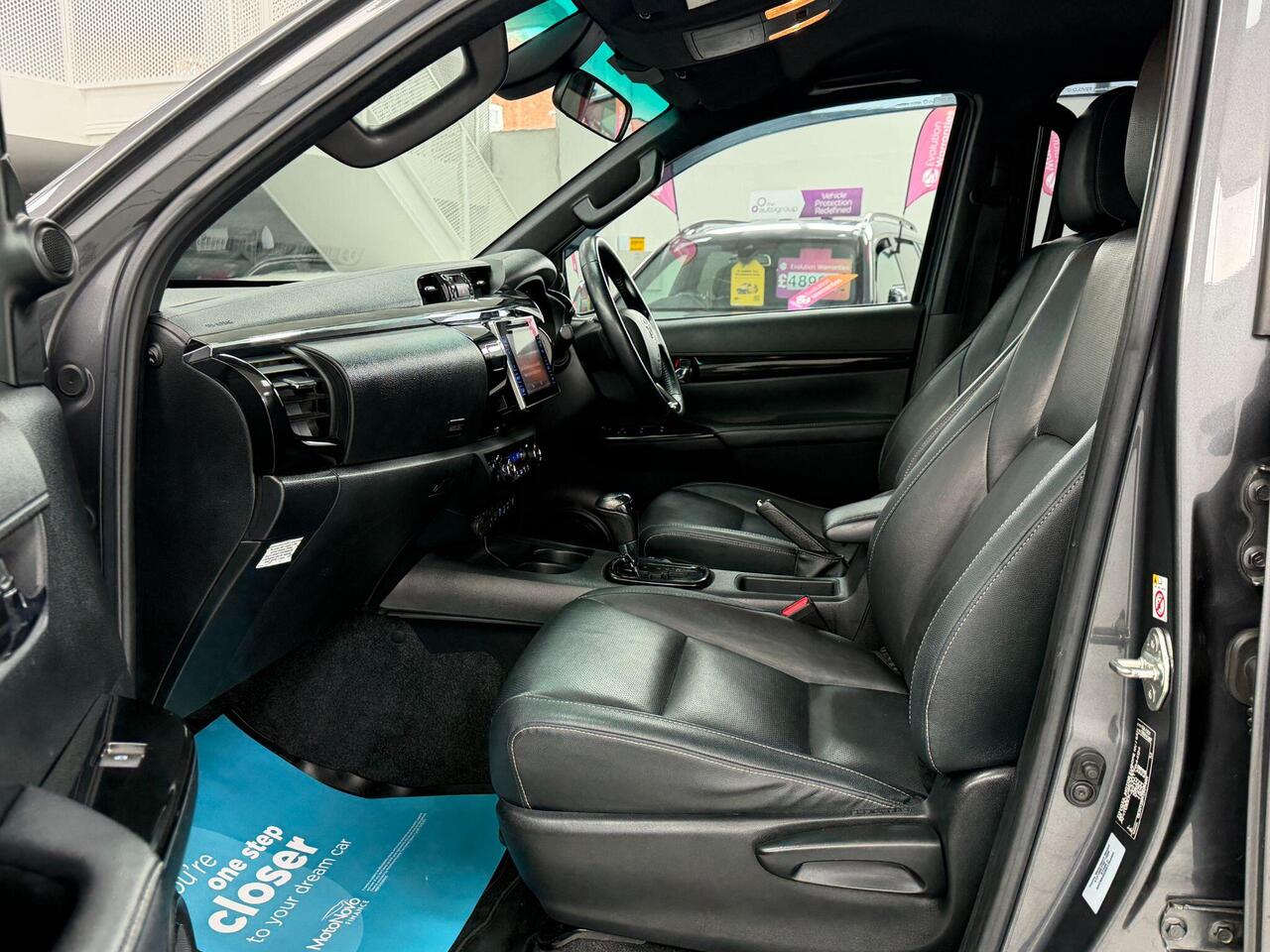 Used Toyota Hilux 2019 for sale - 77743898: Photo 43