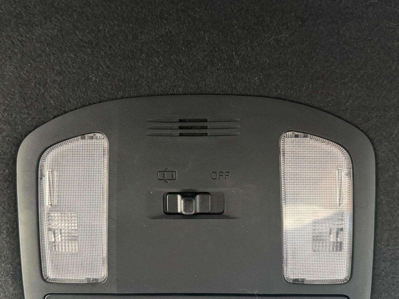 Used Toyota Hilux 2019 for sale - 77743898: Photo 60