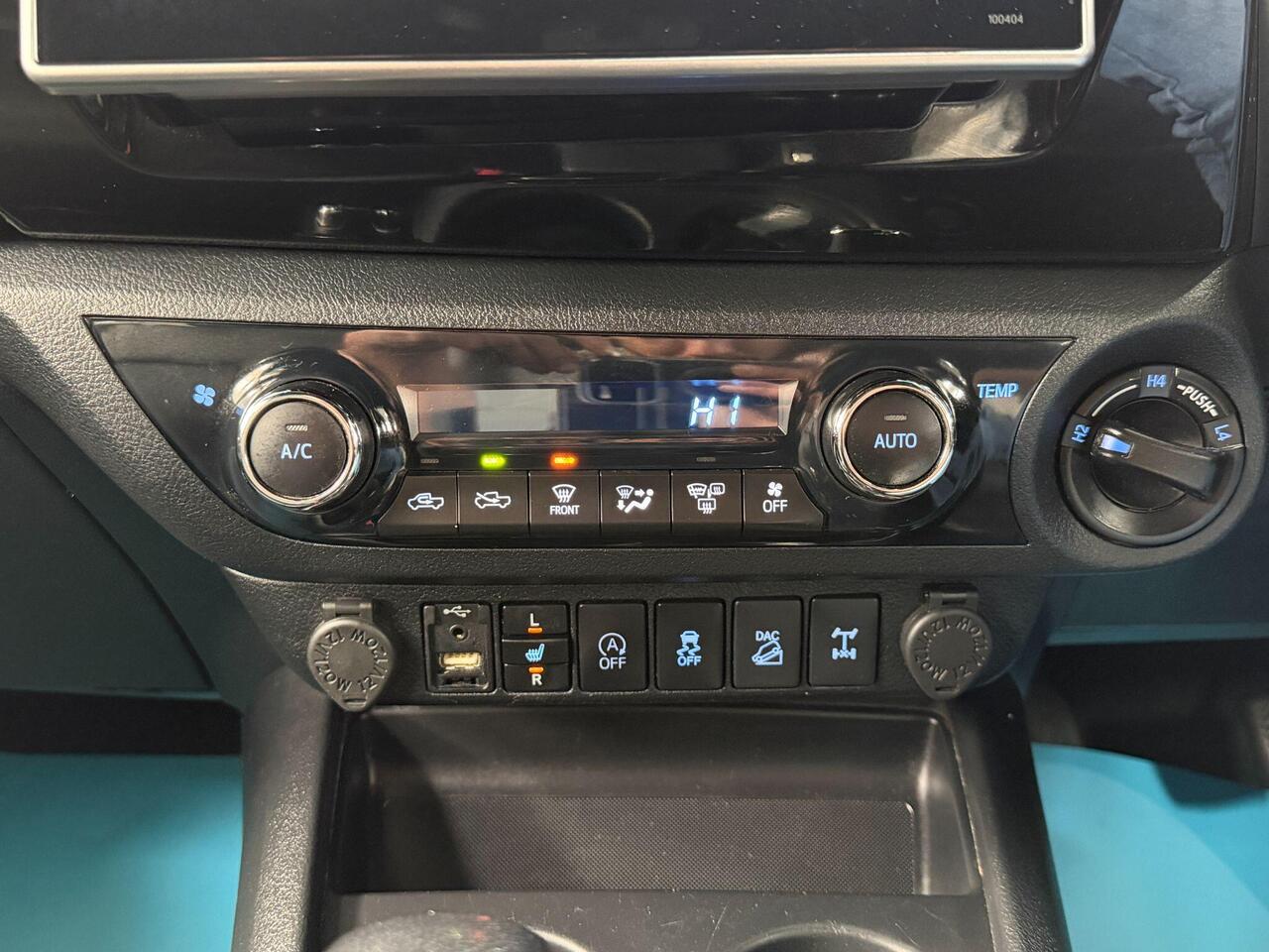 Used Toyota Hilux 2019 for sale - 77743898: Photo 67