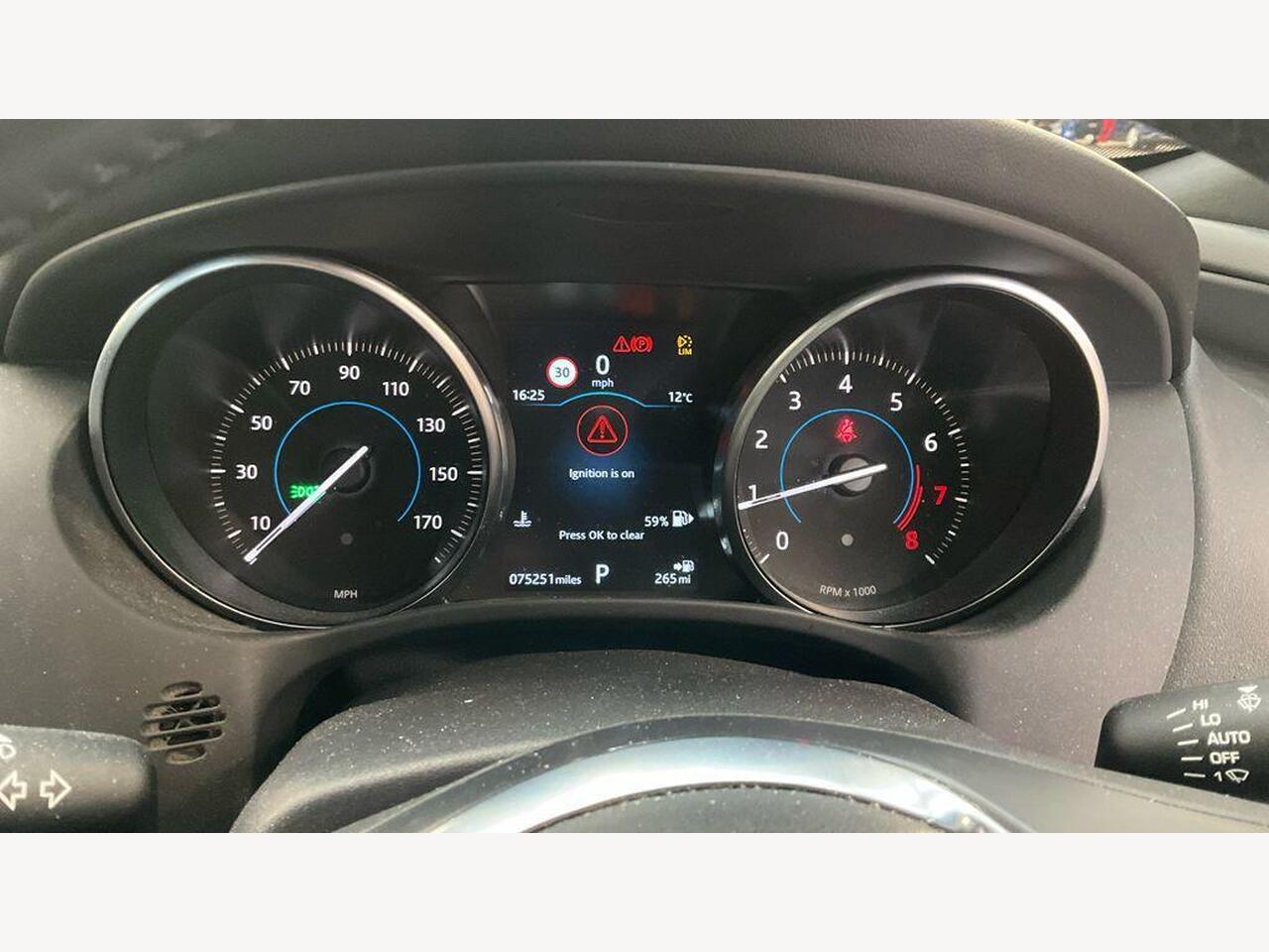 Used Jaguar XE 2018 for sale - 78025077: Photo 16