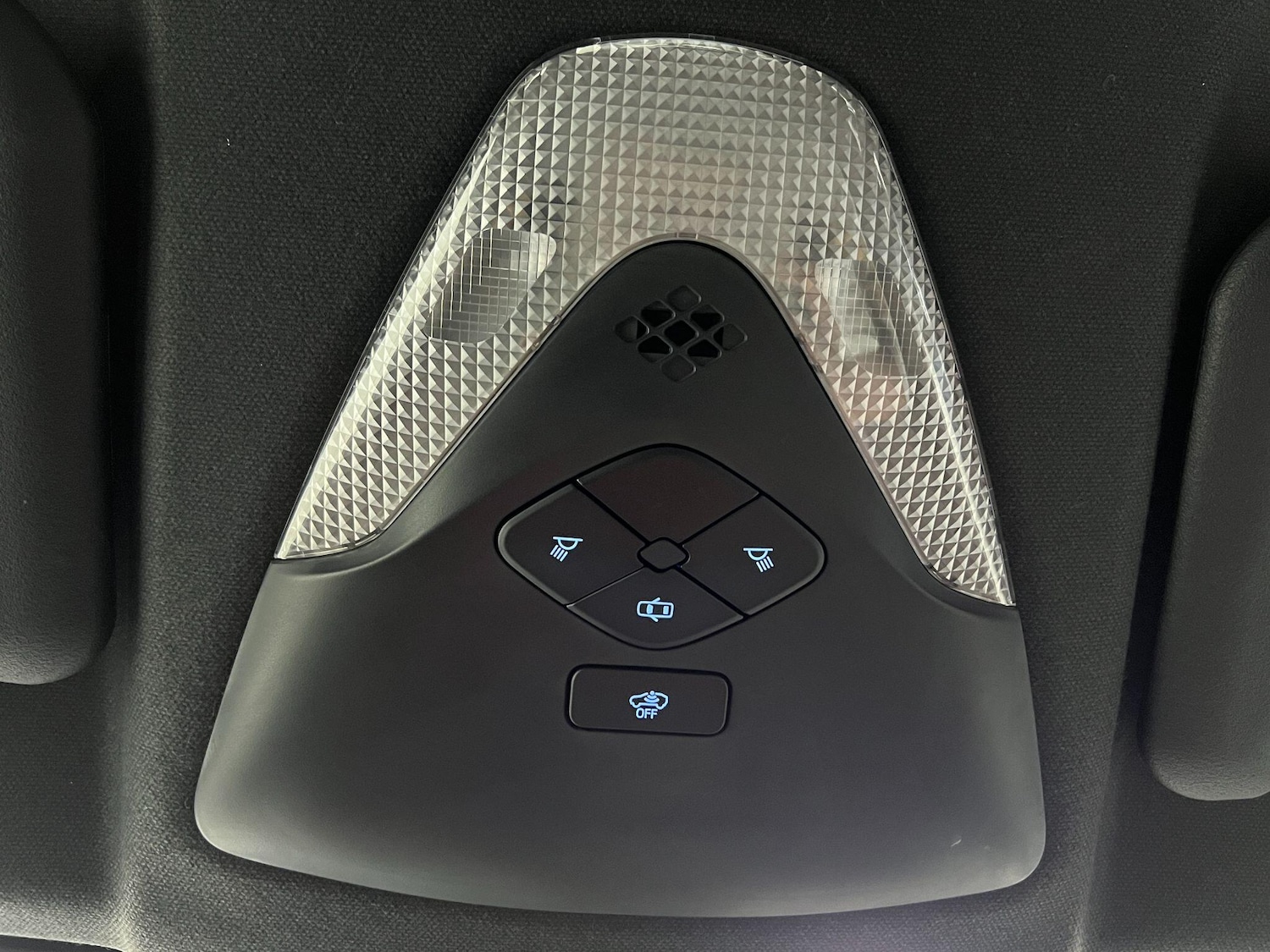 Used Toyota C-HR 2017 for sale - 77278752: Photo 35