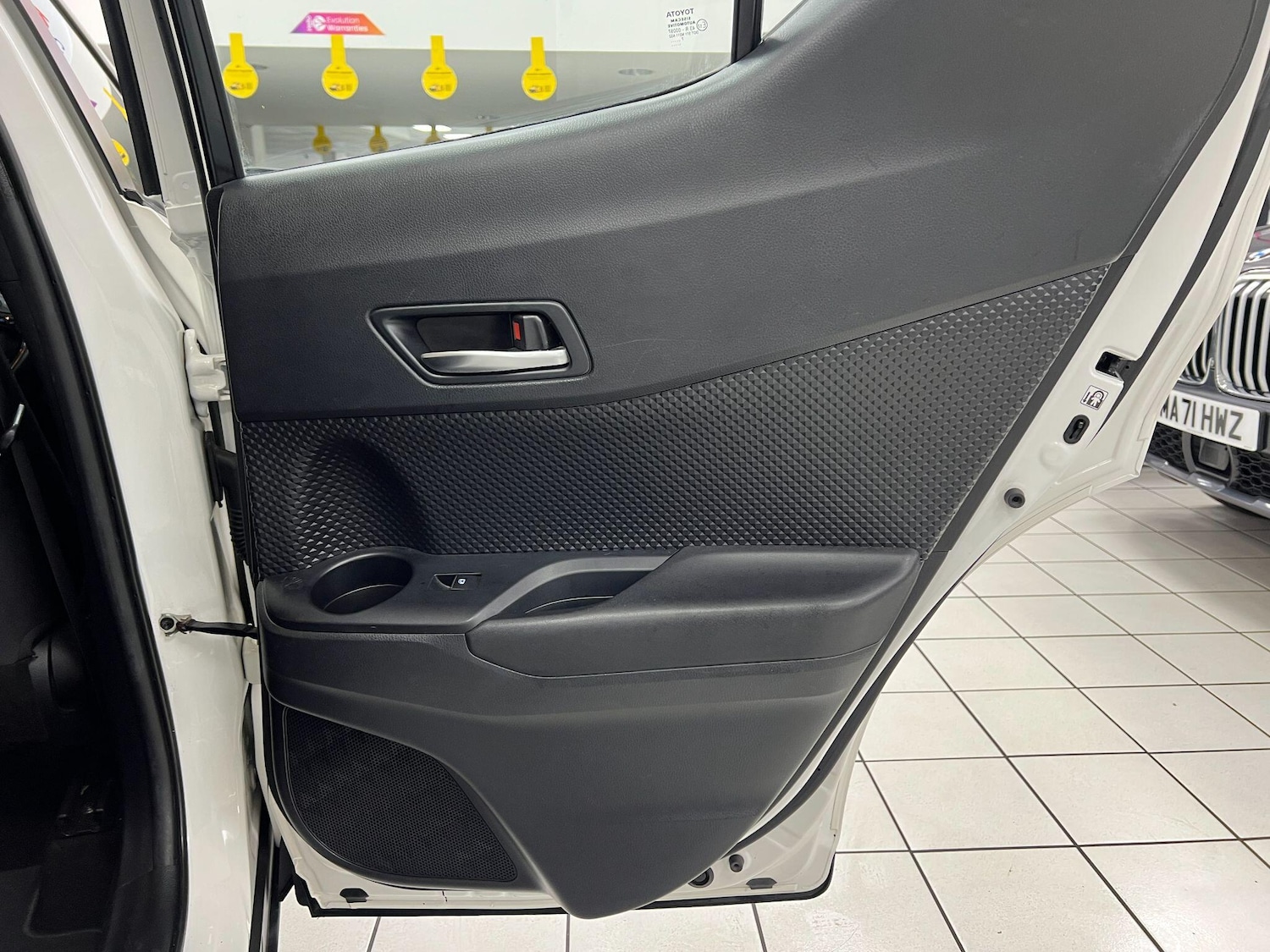 Used Toyota C-HR 2017 for sale - 77278752: Photo 39