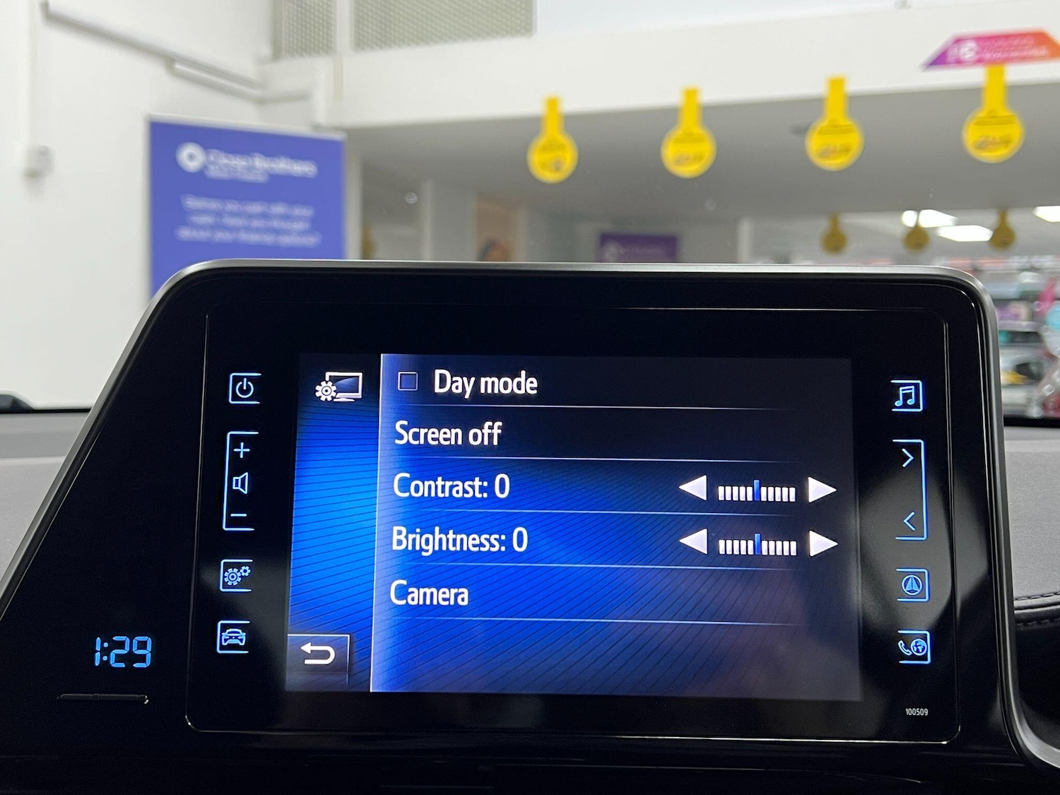 Used Toyota C-HR 2017 for sale - 77278752: Photo 57