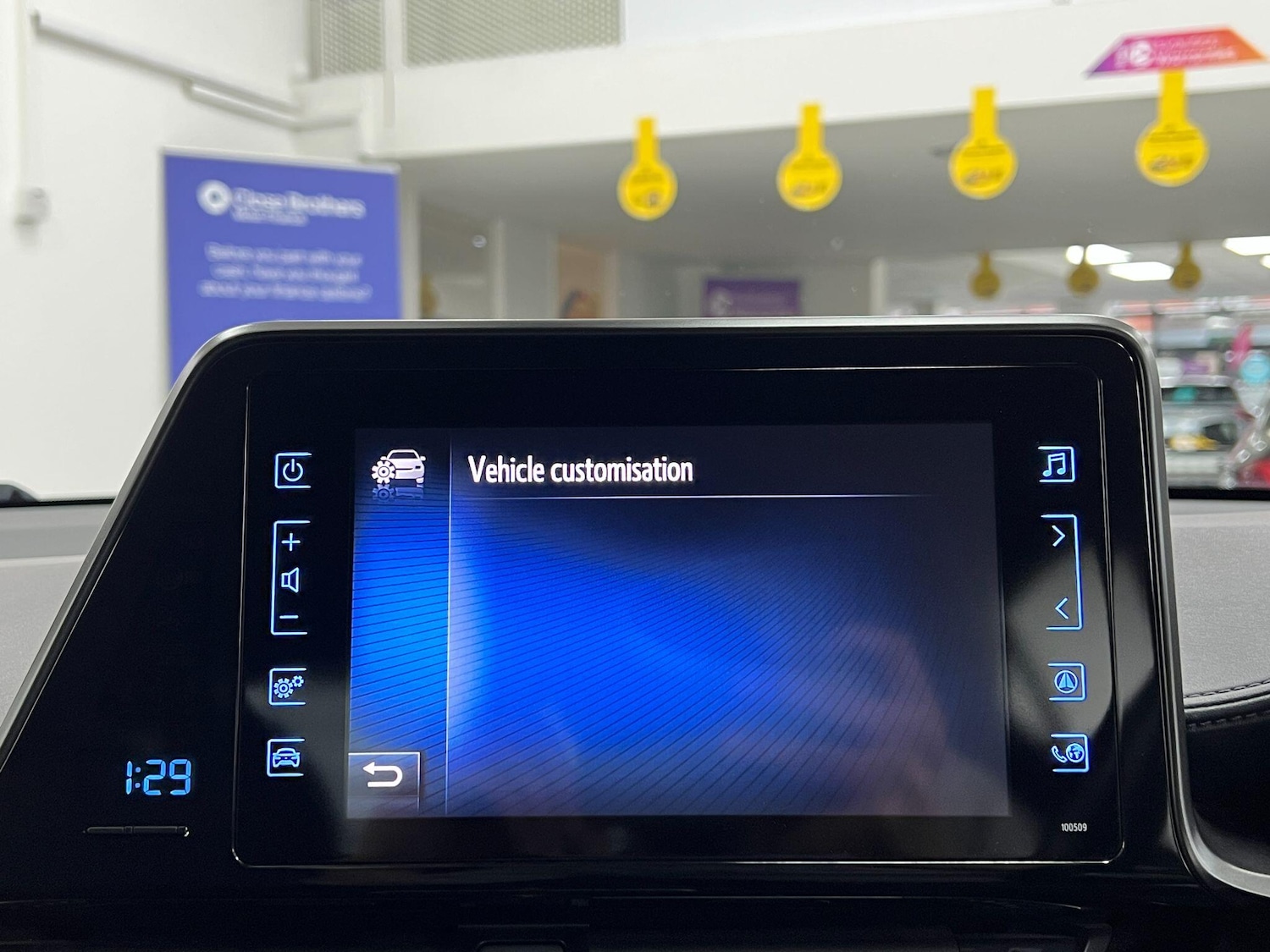 Used Toyota C-HR 2017 for sale - 77278752: Photo 62