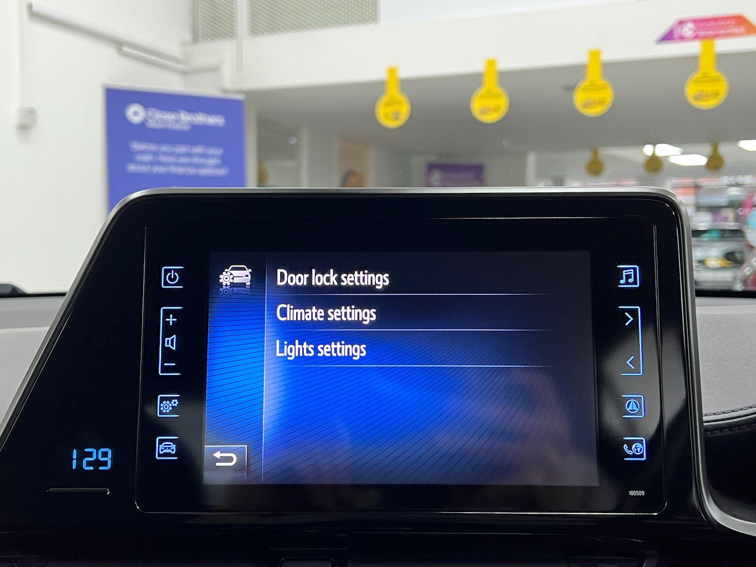 Used Toyota C-HR 2017 for sale - 77278752: Photo 63