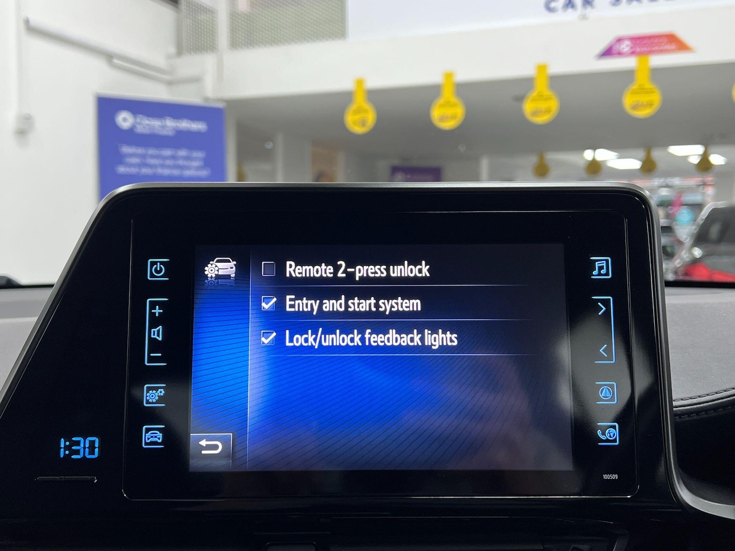 Used Toyota C-HR 2017 for sale - 77278752: Photo 64