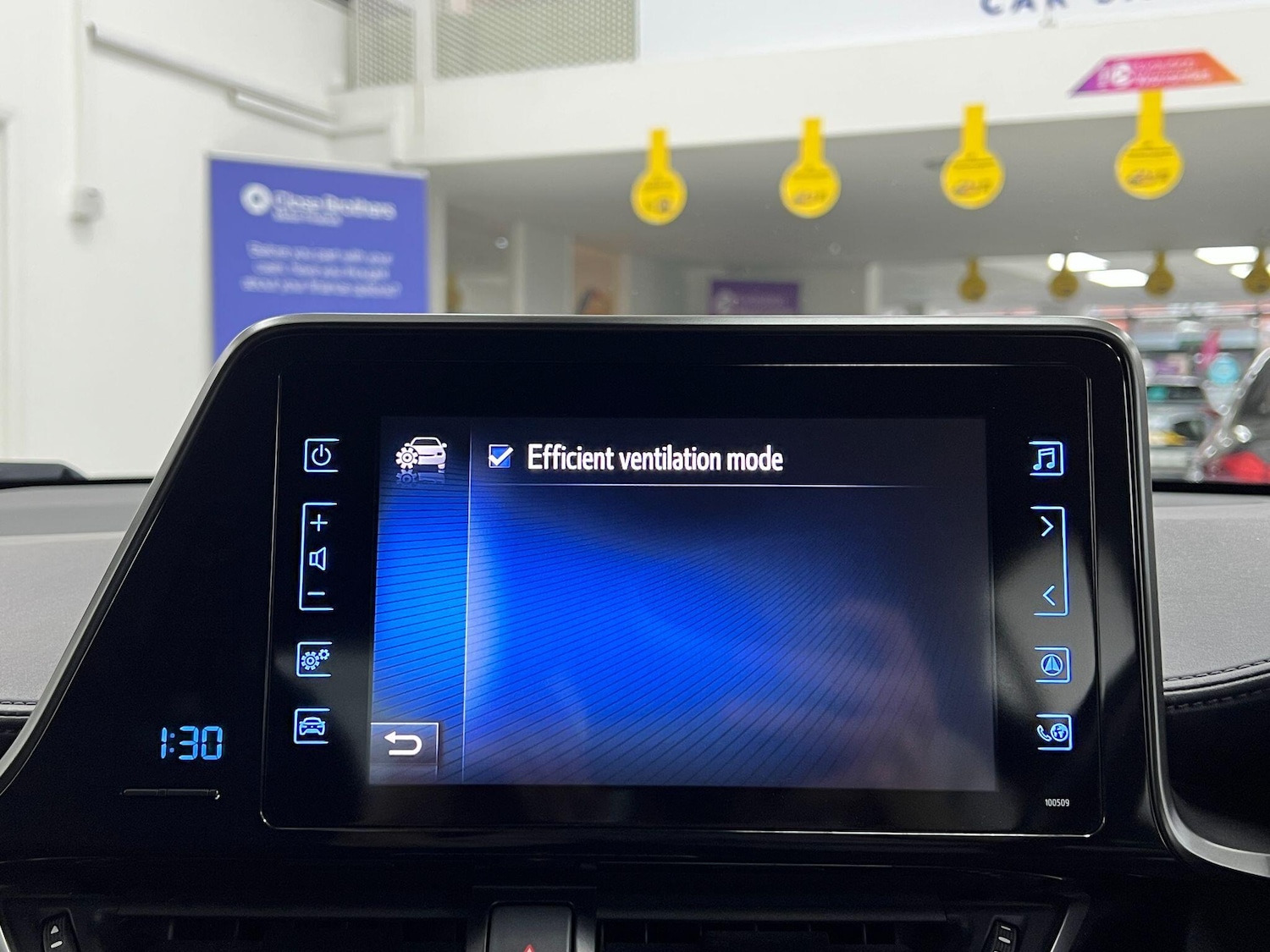 Used Toyota C-HR 2017 for sale - 77278752: Photo 65