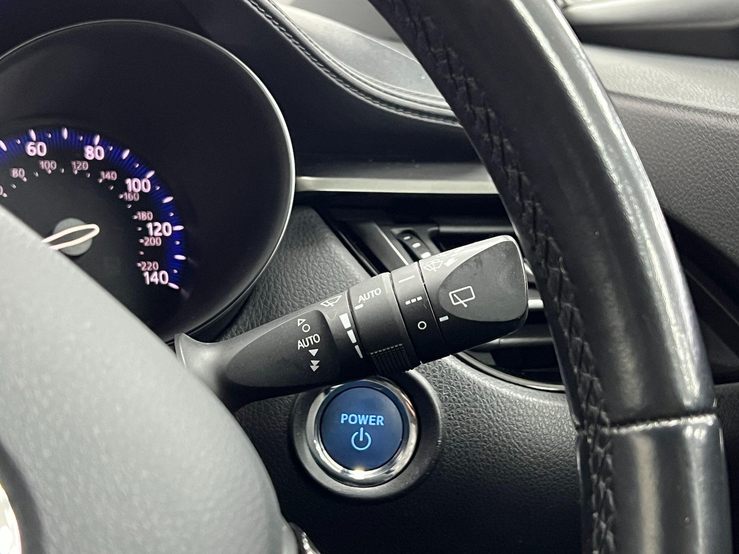 Used Toyota C-HR 2017 for sale - 77278752: Photo 87