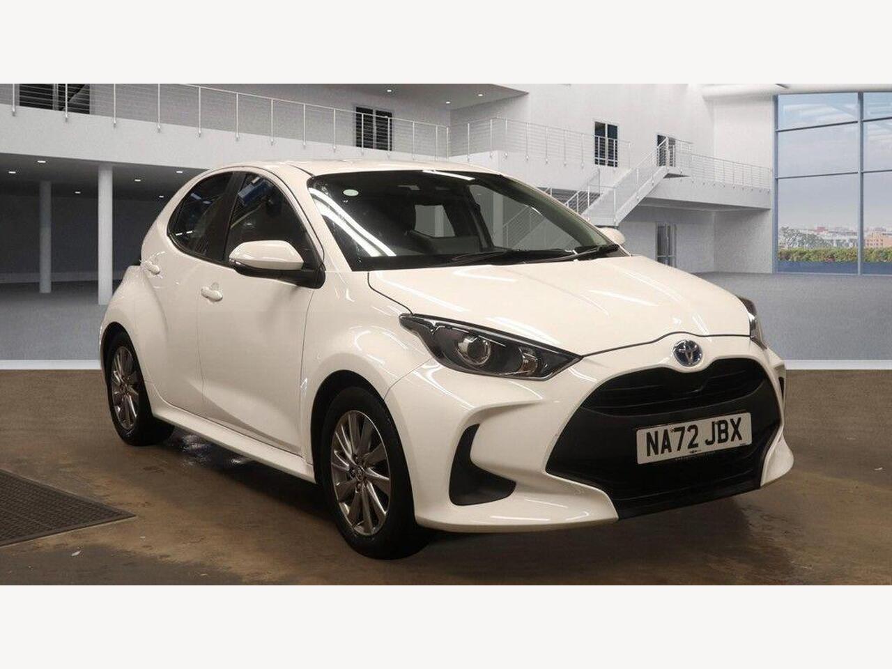 Used Toyota Yaris 2022 for sale - 77743906: Photo 1