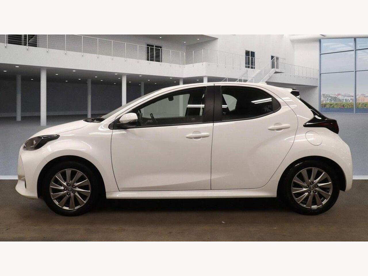 Used Toyota Yaris 2022 for sale - 77743906: Photo 7