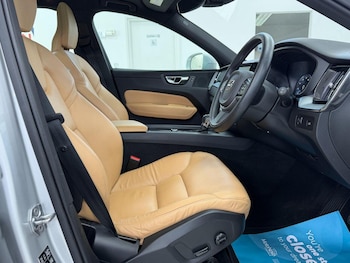 Used Volvo XC60 2019 for sale - 78246482: Photo
