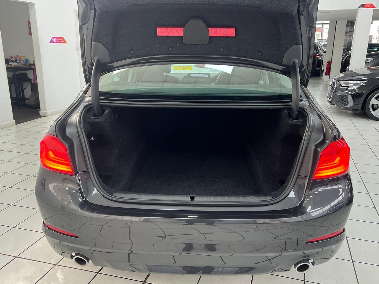 Used BMW 5 Series 2017 for sale - 77743856: Photo 86