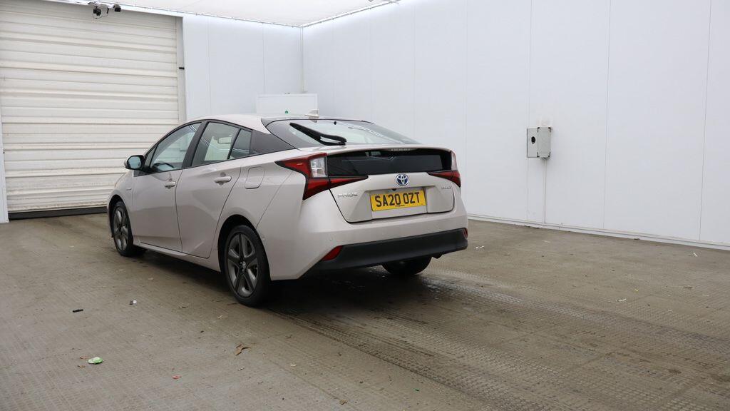 Used Toyota Prius 2020 for sale - 77611738: Photo 3