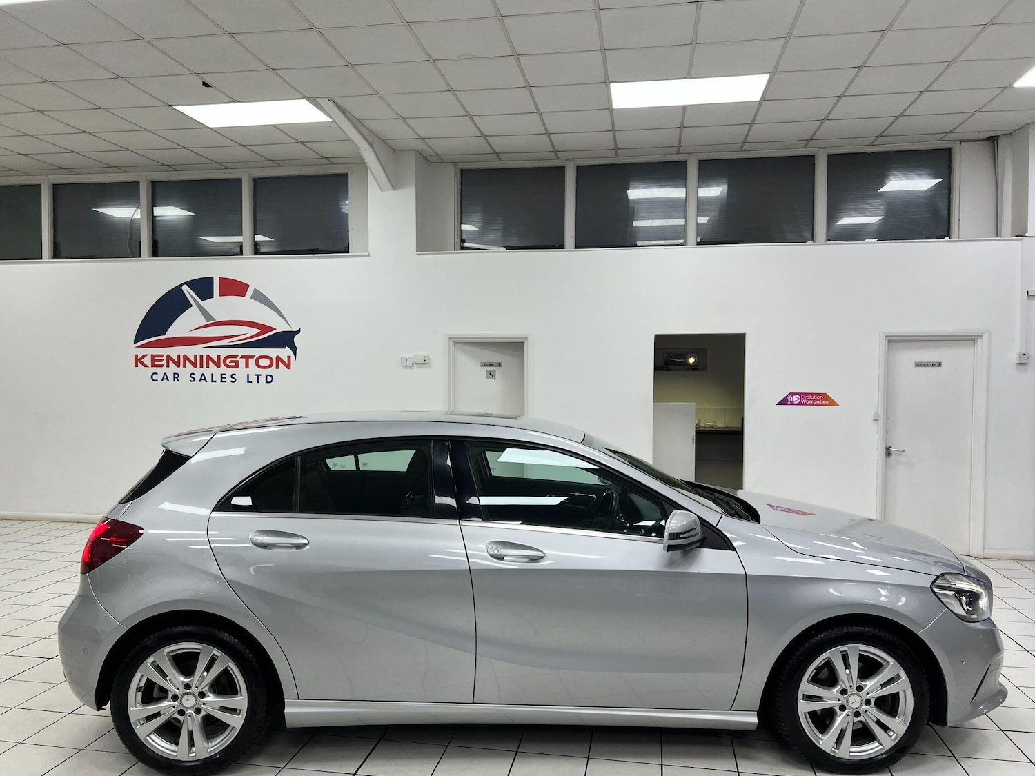 Used Mercedes-Benz A-Class 2017 for sale - 76898232: Photo 14