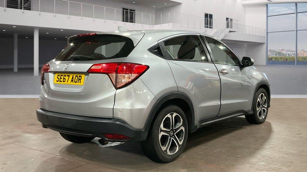 Used Honda HR-V 2017 for sale - 77331867: Photo 14
