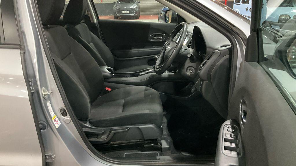 Used Honda HR-V 2017 for sale - 77331867: Photo 15