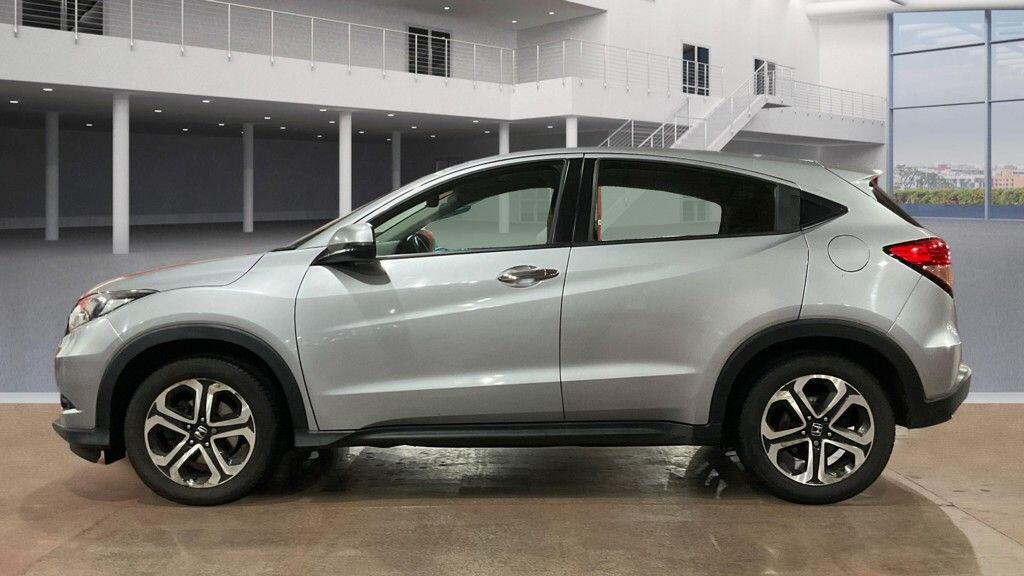 Used Honda HR-V 2017 for sale - 77331867: Photo 7