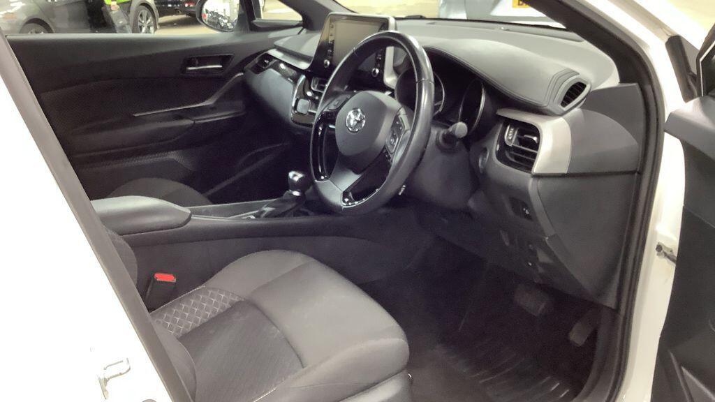 Used Toyota C-HR 2020 for sale - 77331440: Photo 13