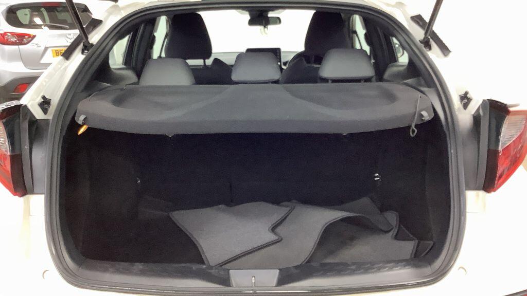 Used Toyota C-HR 2020 for sale - 77331440: Photo 21