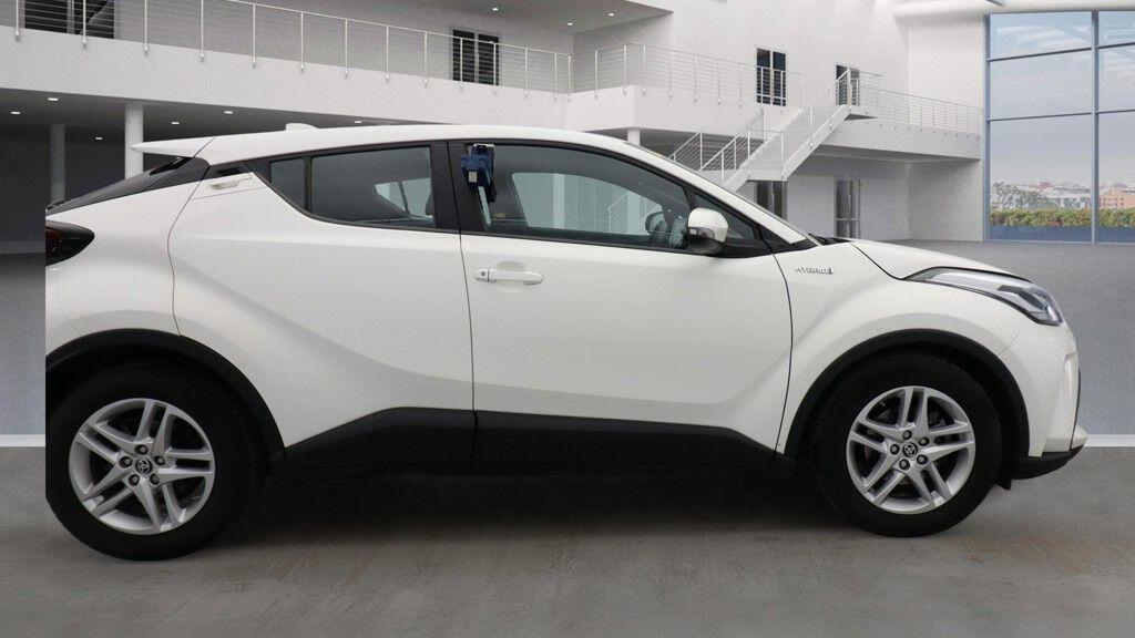 Used Toyota C-HR 2020 for sale - 77331440: Photo 9