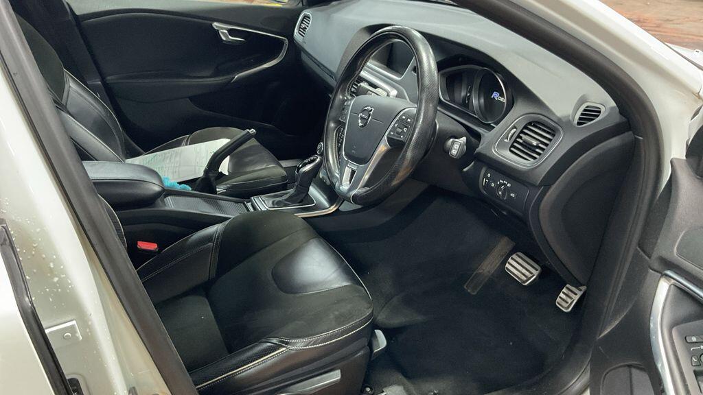 Used Volvo V40 2016 for sale - 76898834: Photo 14