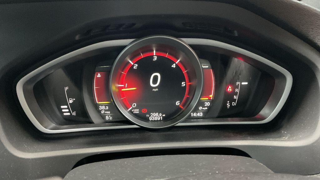 Used Volvo V40 2016 for sale - 76898834: Photo 18