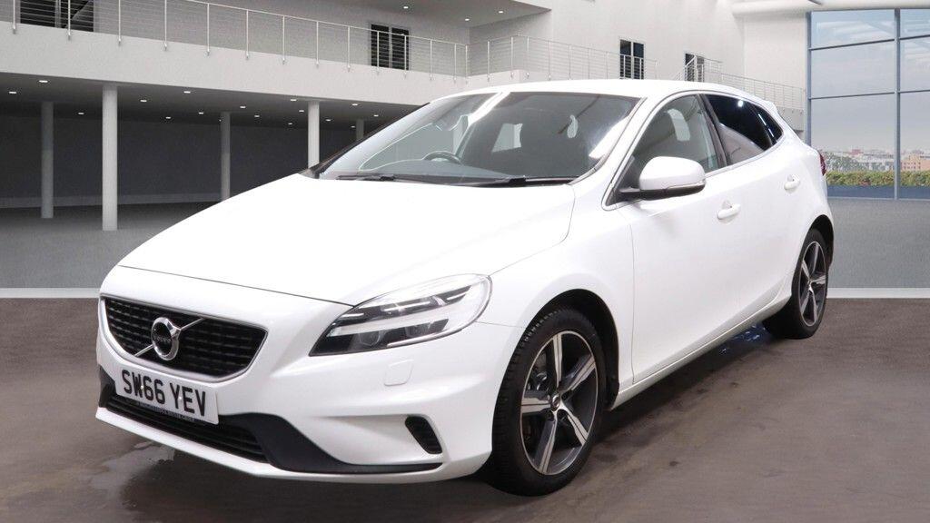 Used Volvo V40 2016 for sale - 76898834: Photo 3