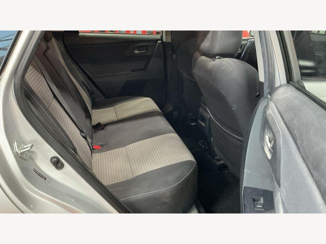 Used Toyota Auris 2017 for sale - 77743886: Photo 19