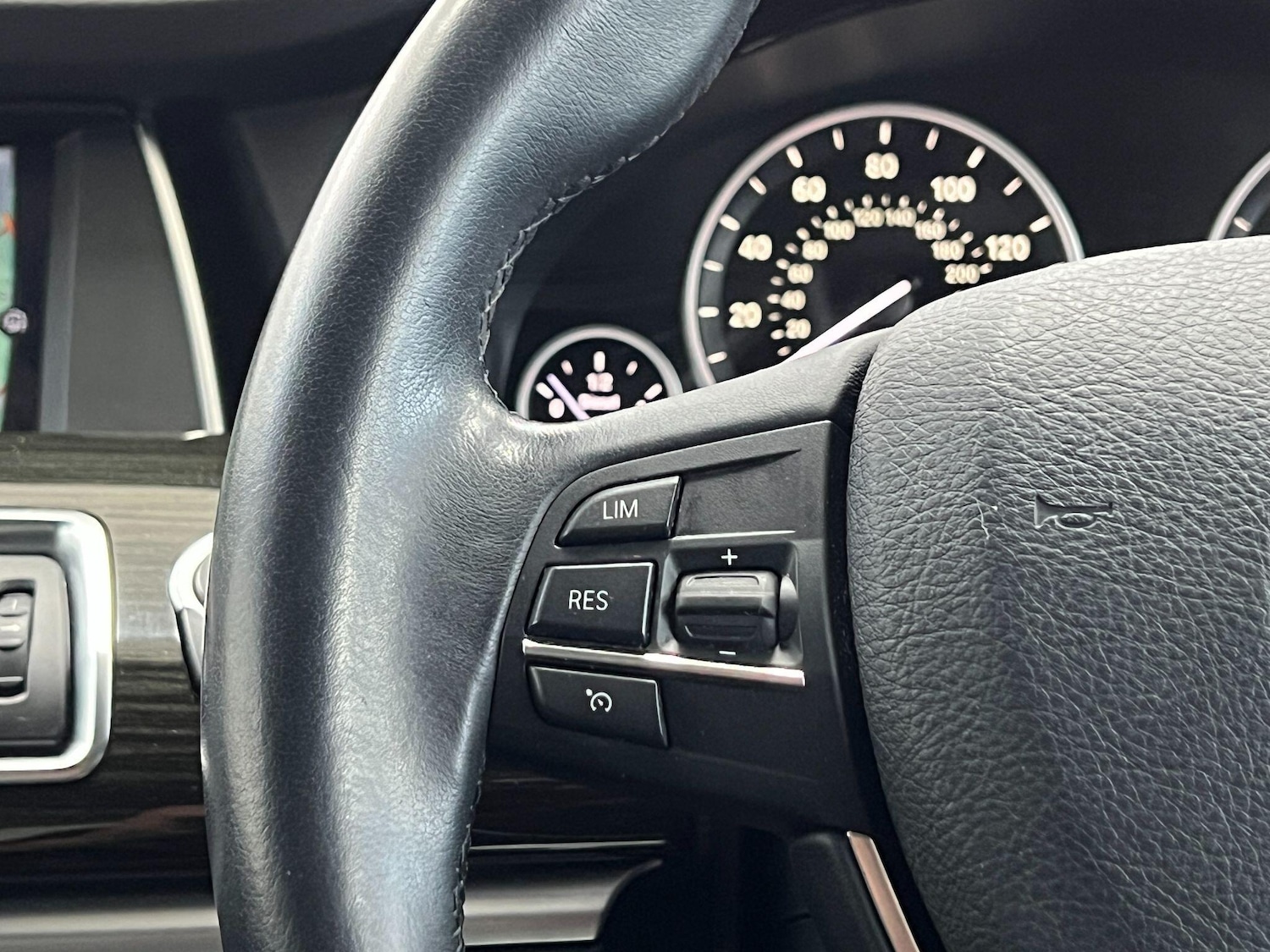 Used BMW 5 Series 2016 for sale - 77057590: Photo 33