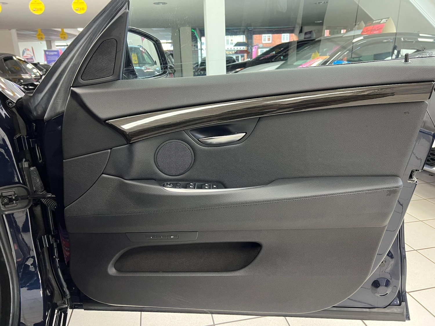 Used BMW 5 Series 2016 for sale - 77057590: Photo 44