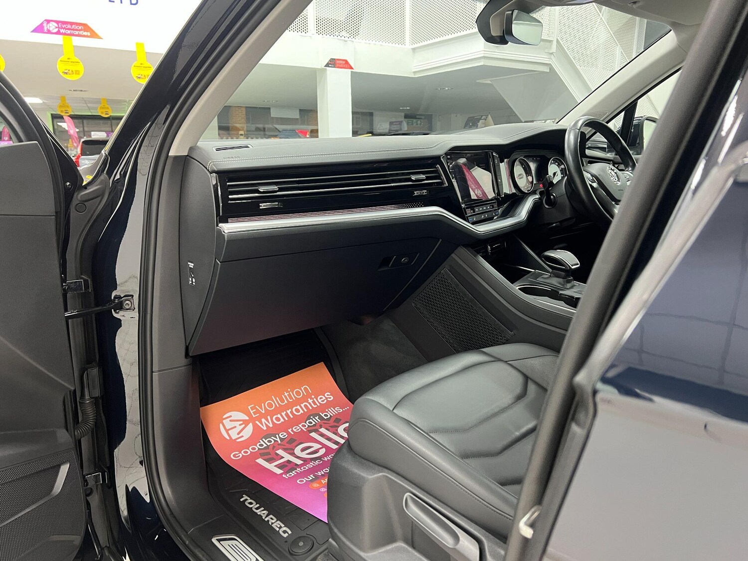 Used Volkswagen Touareg 2019 for sale - 76899537: Photo 91