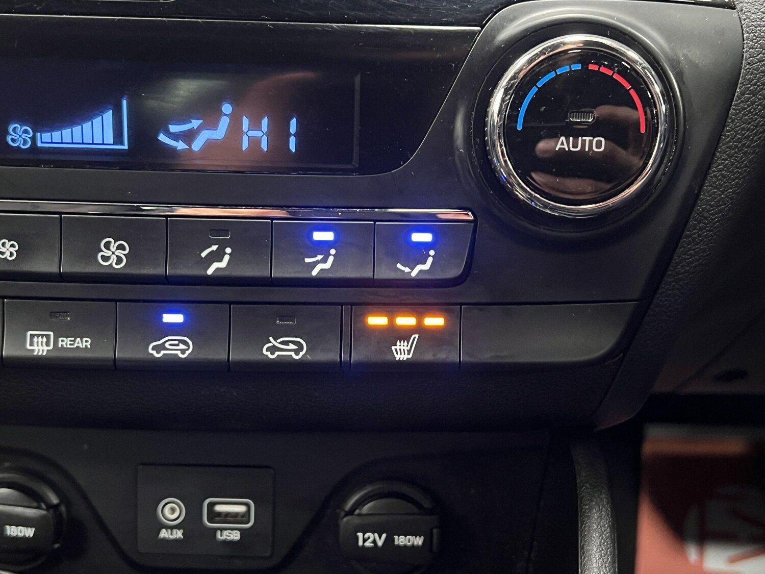 Used Hyundai TUCSON 2018 for sale - 76899403: Photo 43