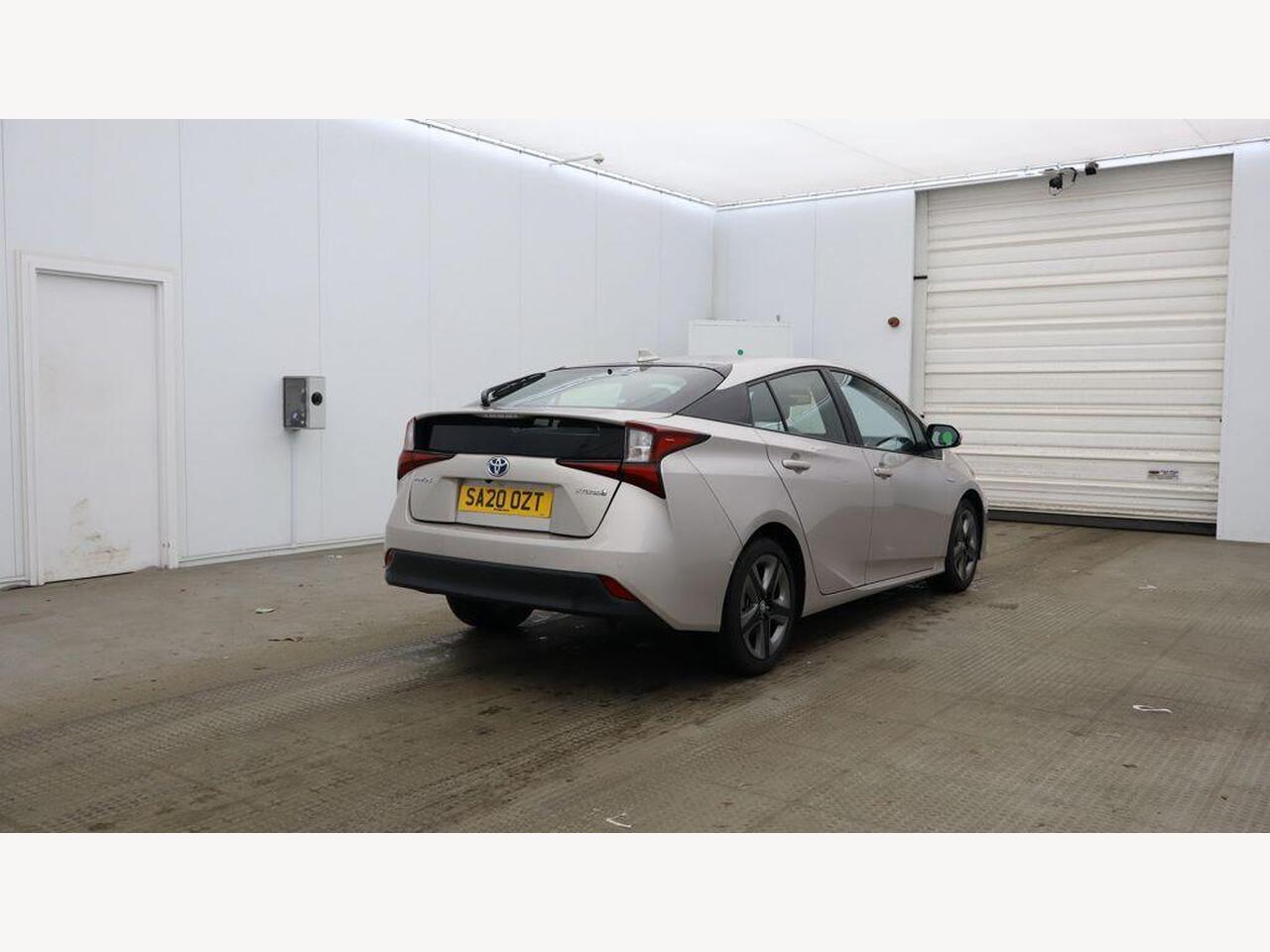 Used Toyota Prius 2020 for sale - 77743924: Photo 4