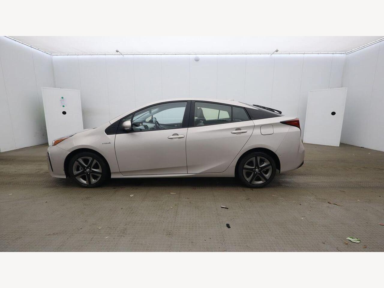 Used Toyota Prius 2020 for sale - 77743924: Photo 6