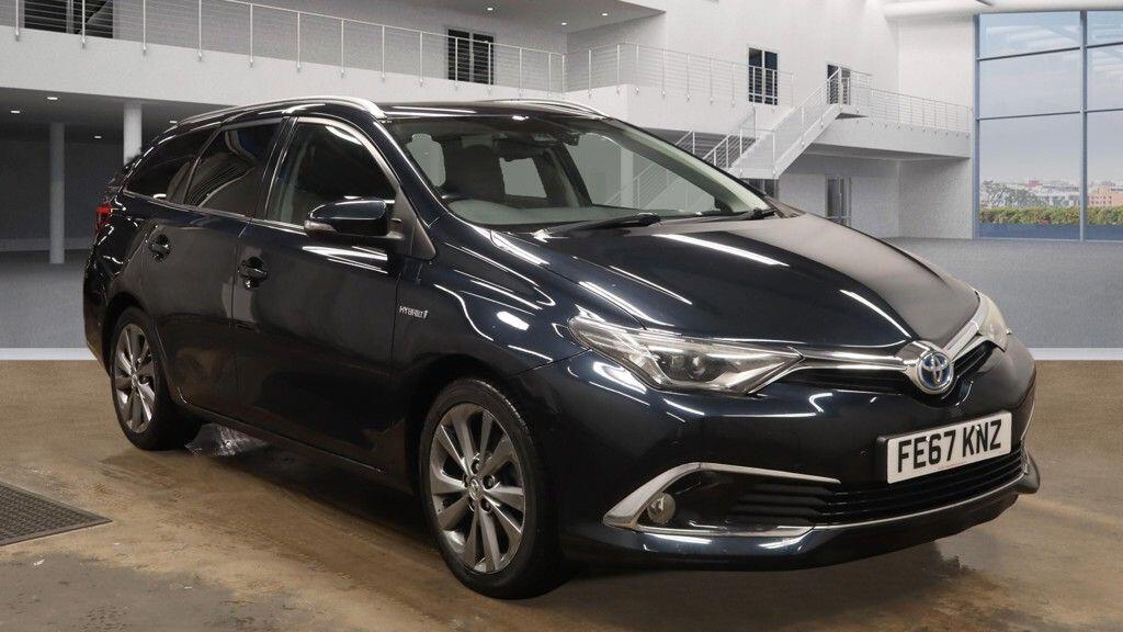 Used Toyota Auris 2017 for sale - 77278575: Photo 1